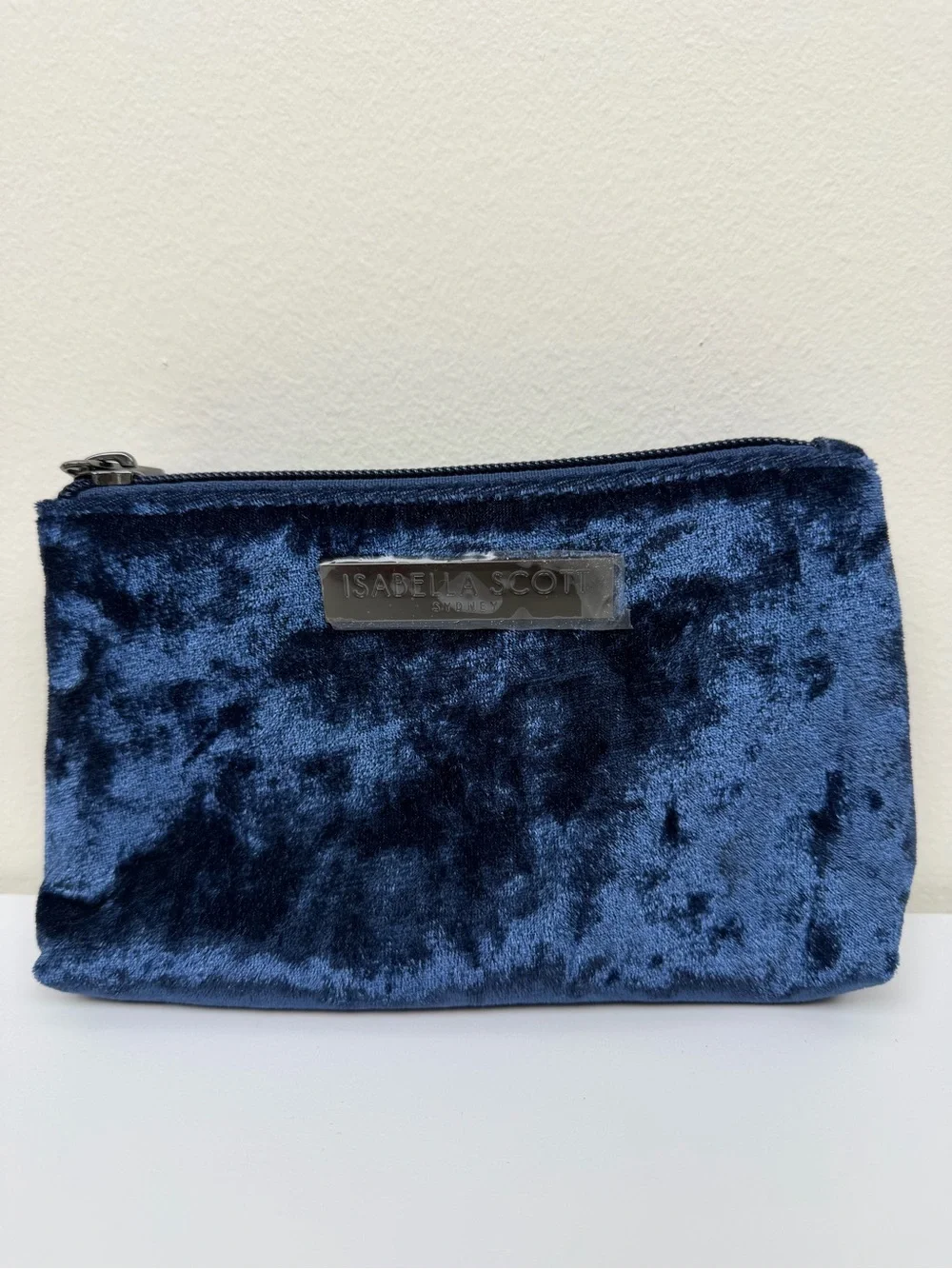 Isabella Scott Sydney Navy Blue Velvet Makeup Cosmetic Bag Travel Zip Pouch New